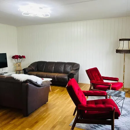 In With Sea And Mountain View *