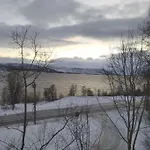 In With Sea And Mountain View Apartamento Tromsø